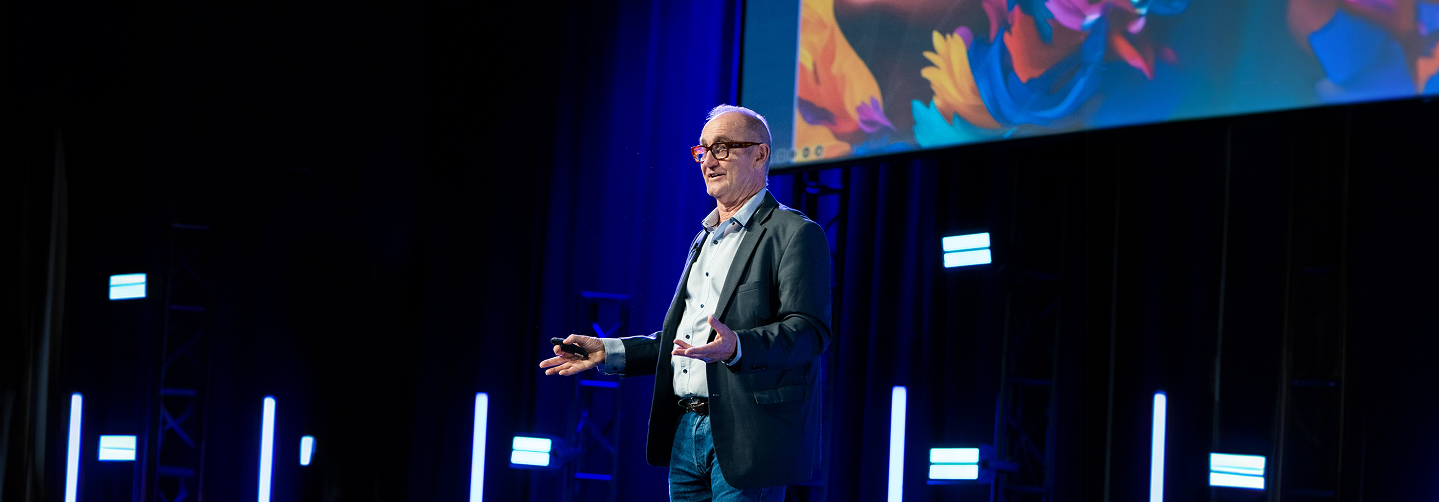 Designed for remote and geographically dispersed teams, virtual sessions deliver the same energy, interaction and practical learning as an in-person experience.